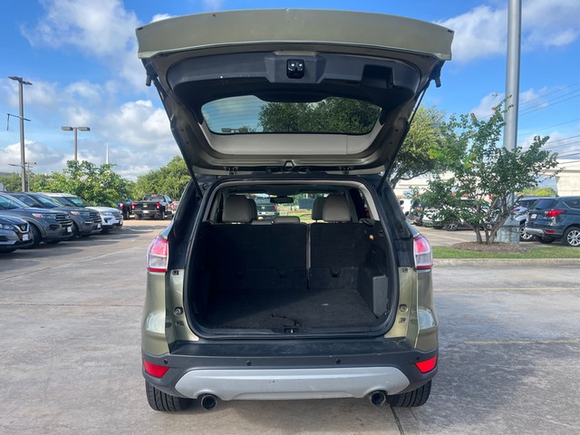 Ford Escape Vehicle Full-screen Gallery Image 11