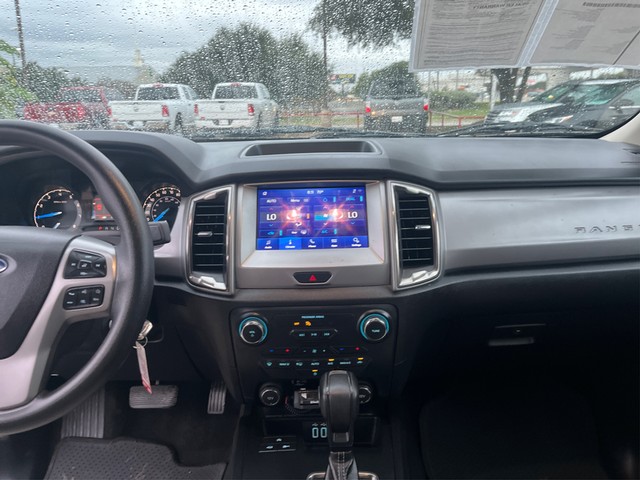 Ford Ranger Vehicle Full-screen Gallery Image 10