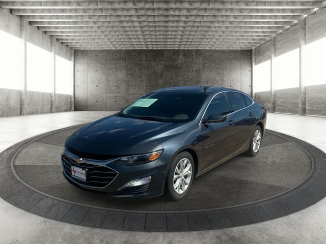 Chevrolet Malibu Vehicle Full-screen Gallery Image 02