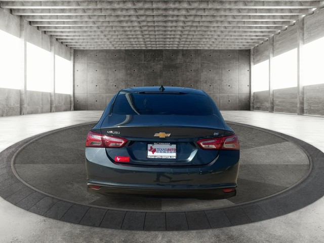 Chevrolet Malibu Vehicle Full-screen Gallery Image 06
