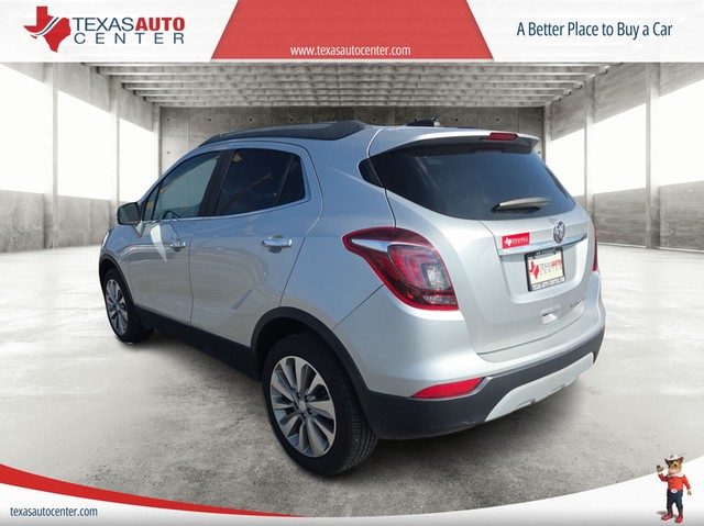Buick Encore Vehicle Full-screen Gallery Image 06