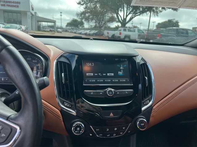 Chevrolet Cruze Vehicle Full-screen Gallery Image 11
