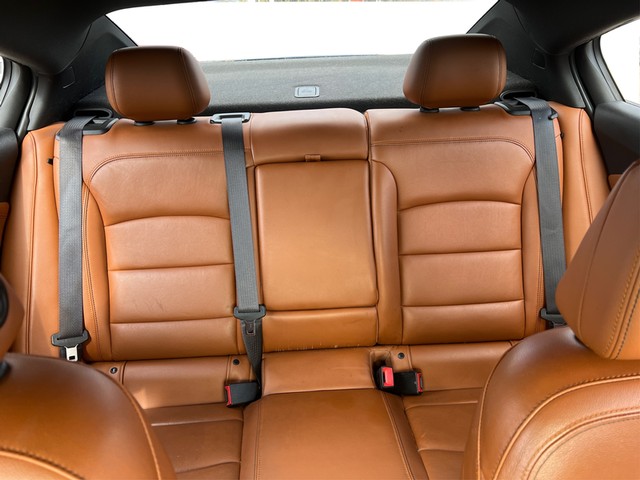 Chevrolet Cruze Vehicle Full-screen Gallery Image 12