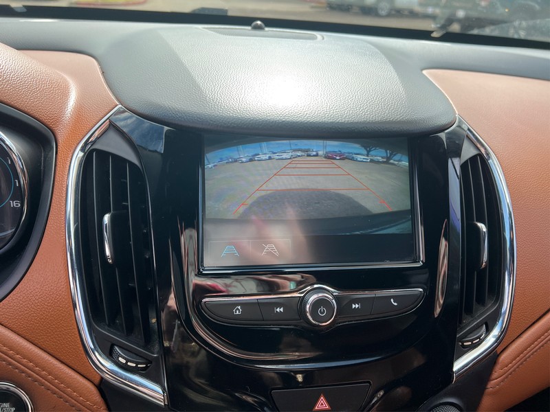 Chevrolet Cruze Vehicle Full-screen Gallery Image 17