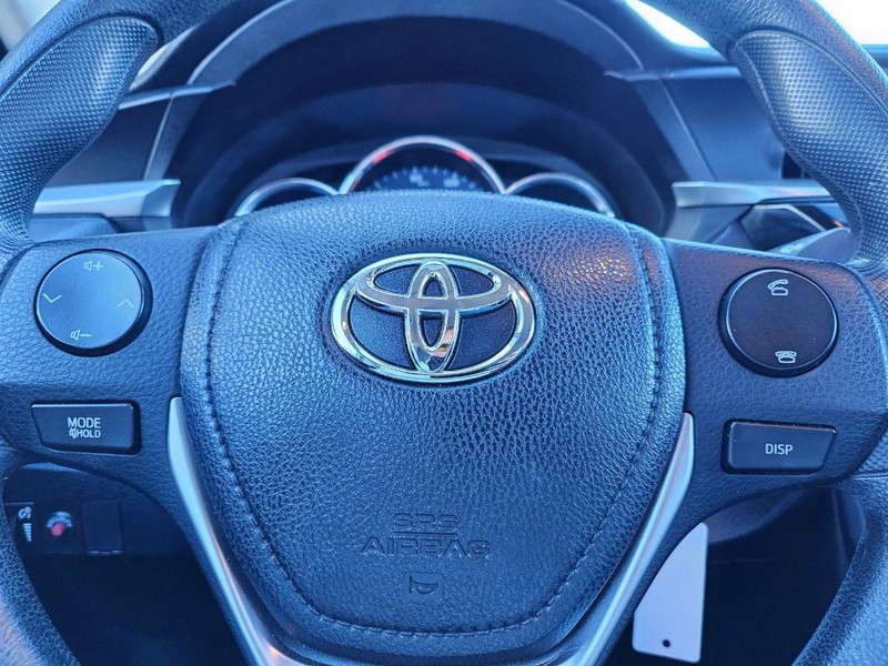 Toyota Corolla Vehicle Image 10
