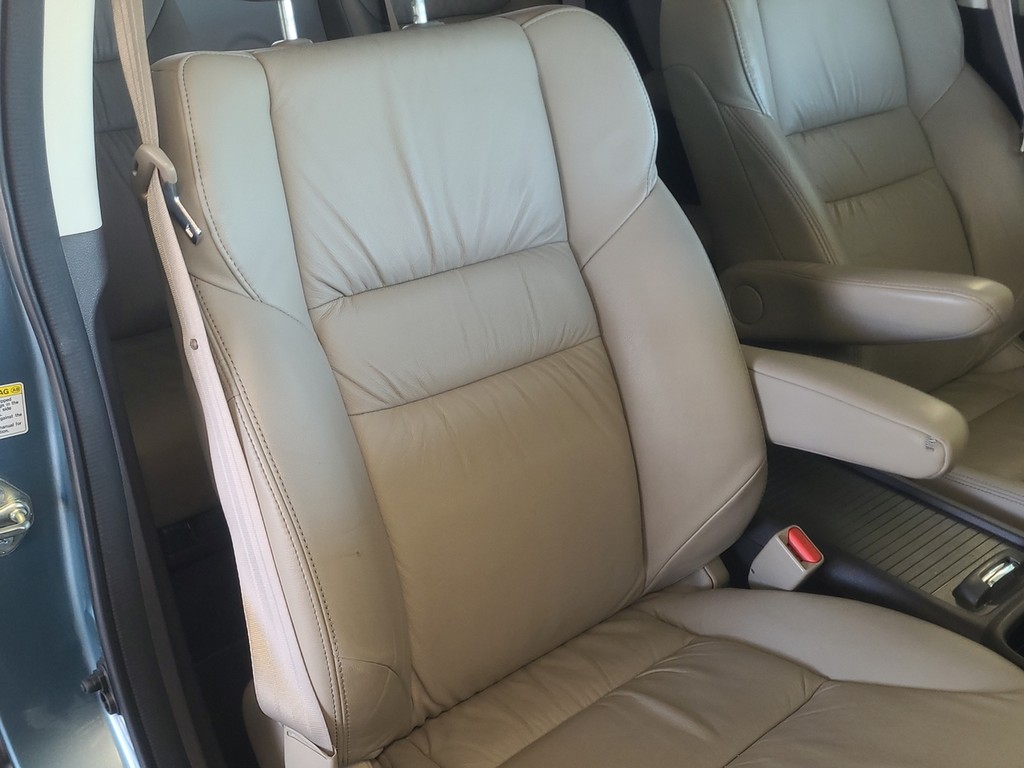 Honda CR-V Vehicle Image 17