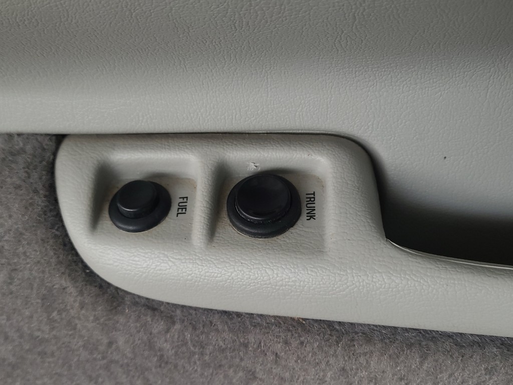 Mercury Grand Marquis Vehicle Image 28