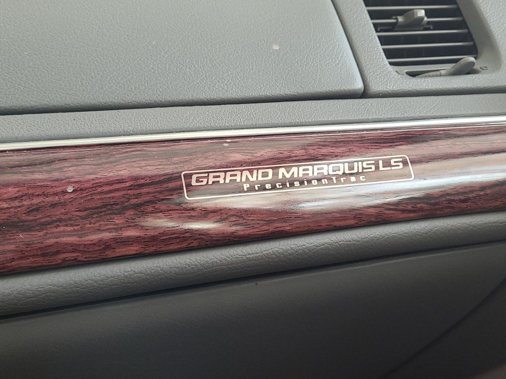 Mercury Grand Marquis Vehicle Image 29