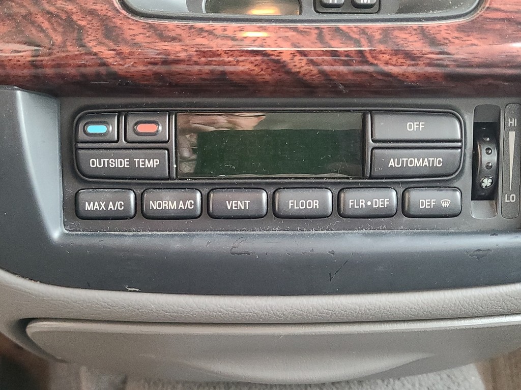 Mercury Grand Marquis Vehicle Image 30