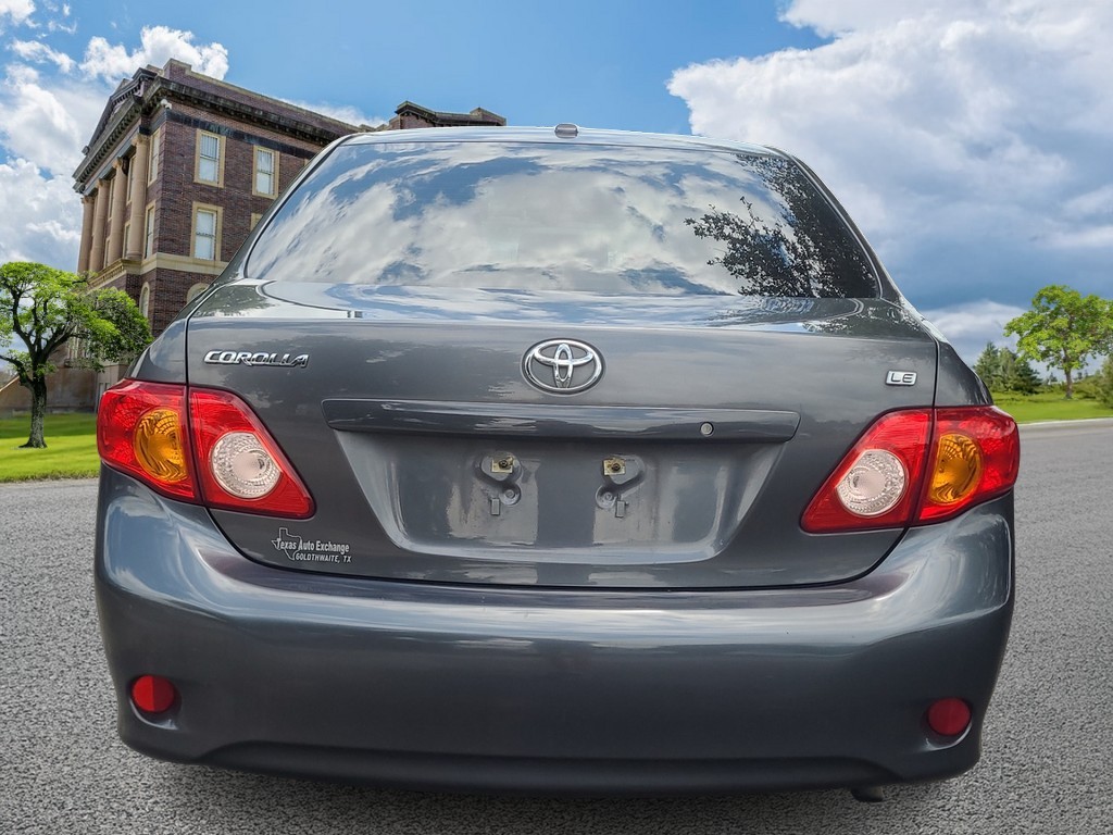 Toyota Corolla Vehicle Image 4