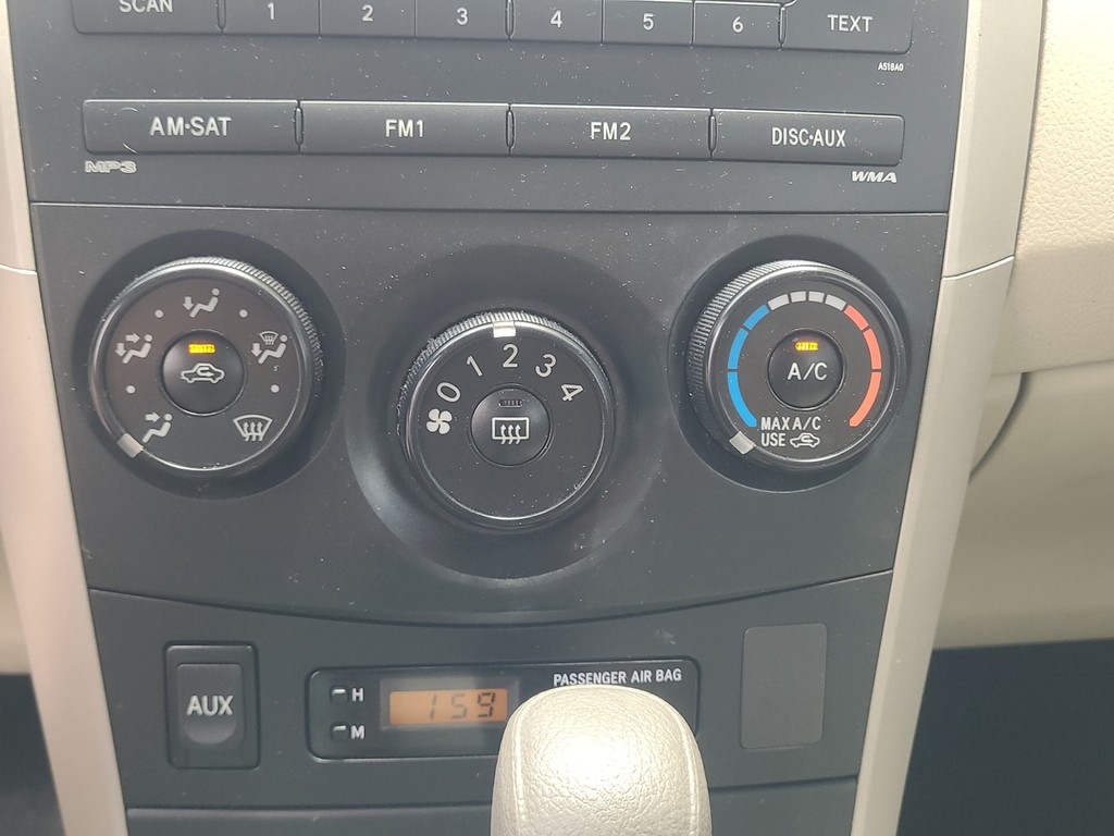 Toyota Corolla Vehicle Image 9