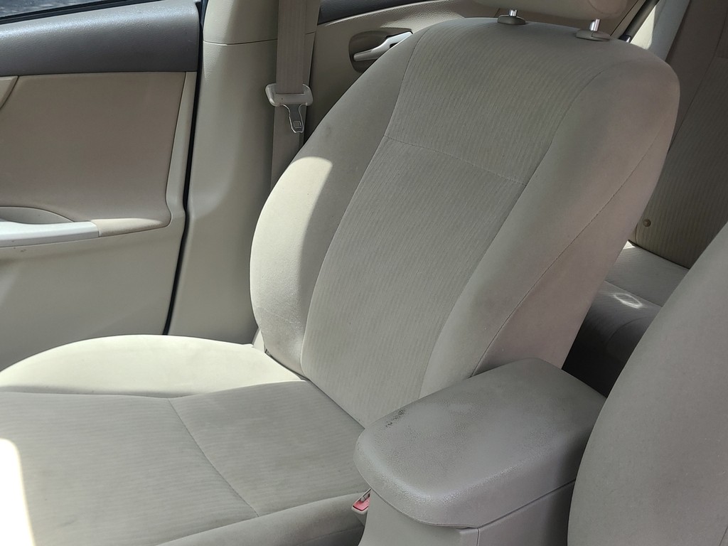Toyota Corolla Vehicle Image 18