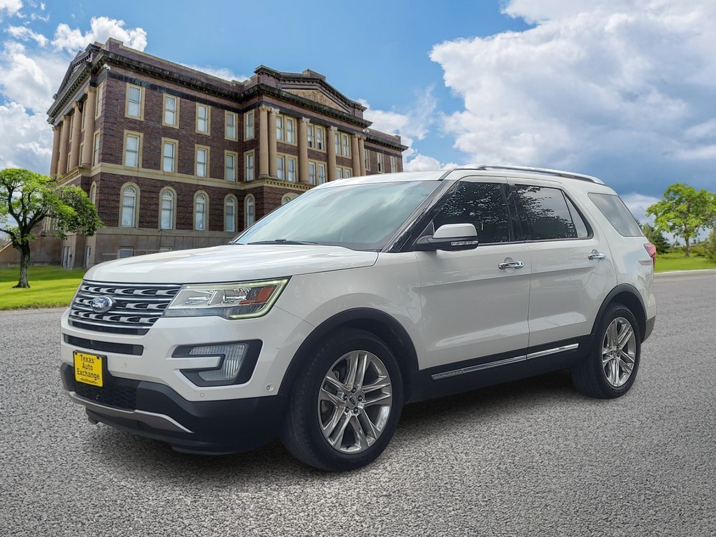 Ford Explorer Vehicle Image 8