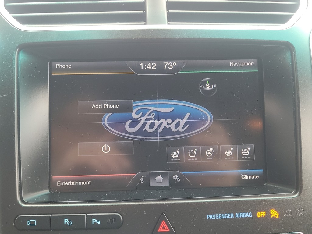Ford Explorer Vehicle Image 17
