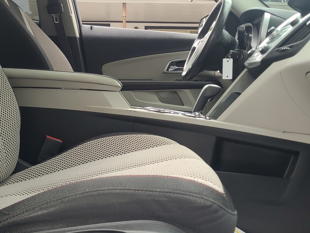 Chevrolet Equinox Vehicle Image 20