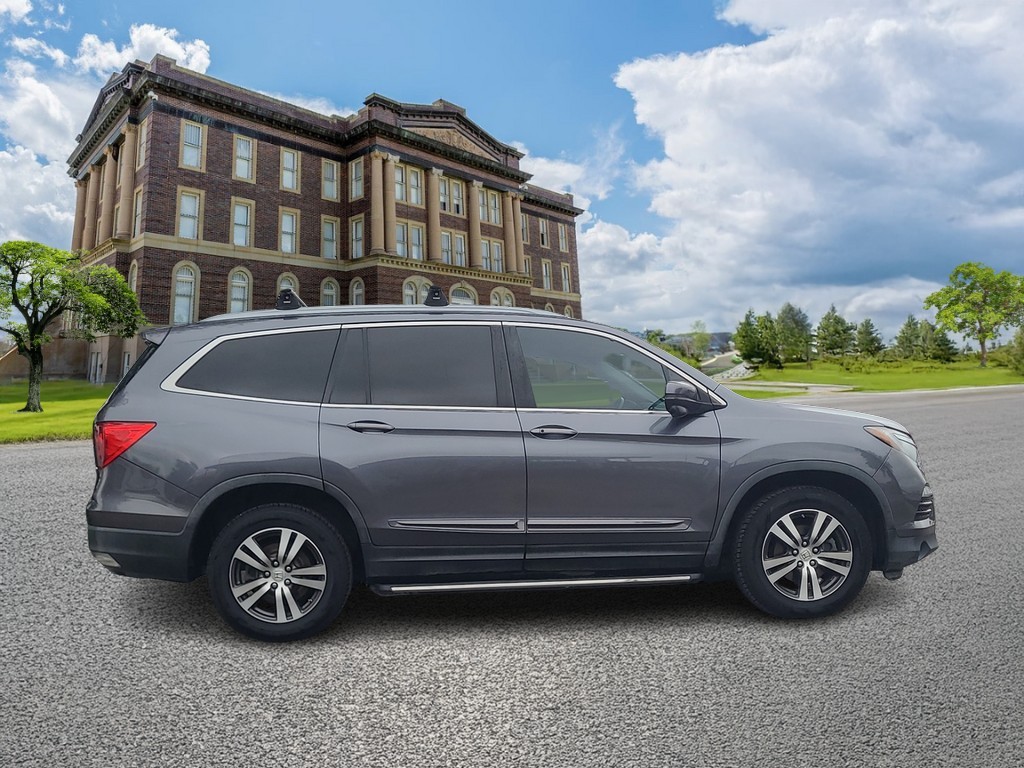 Honda Pilot Vehicle Image 2