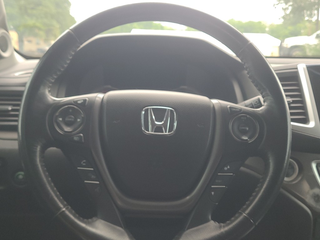 Honda Pilot Vehicle Image 16