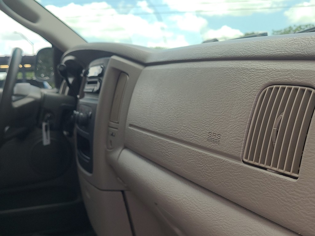 Dodge Ram 1500 Vehicle Image 15