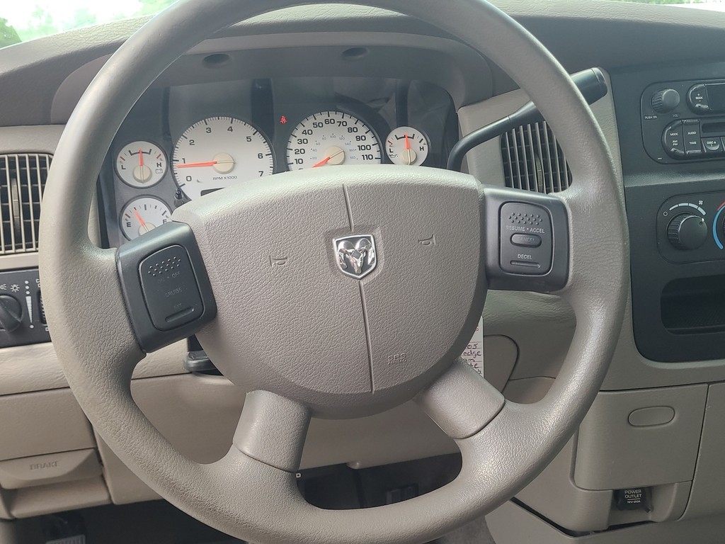 Dodge Ram 1500 Vehicle Image 16