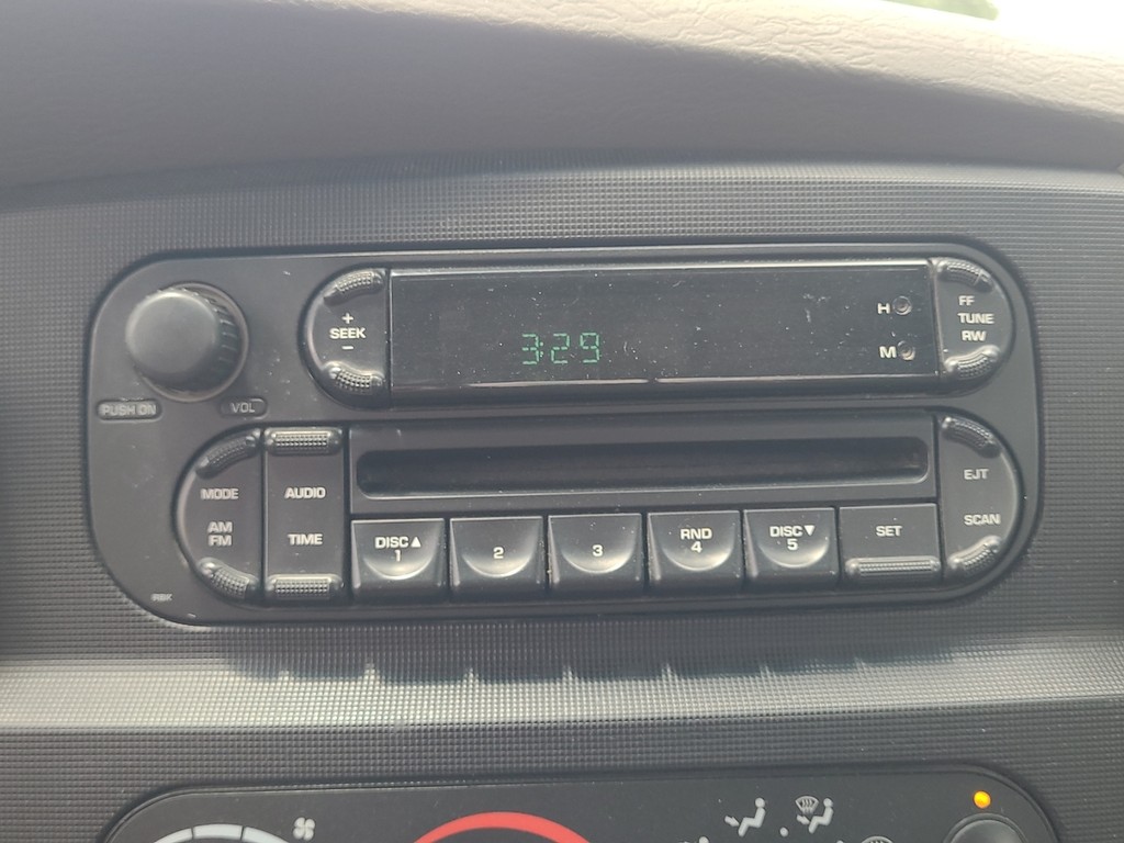 Dodge Ram 1500 Vehicle Image 17