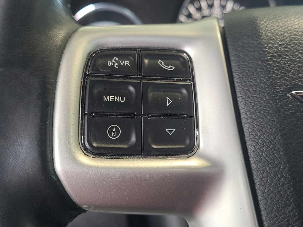 Chrysler 200 Vehicle Image 26