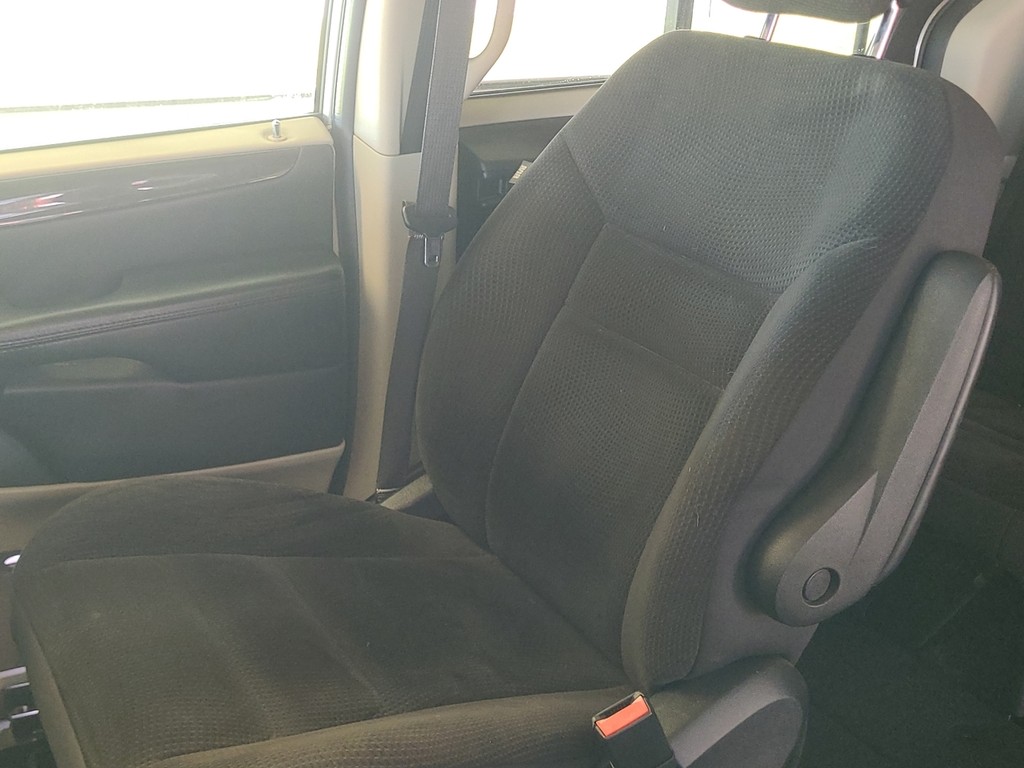 Dodge Grand Caravan Vehicle Image 19