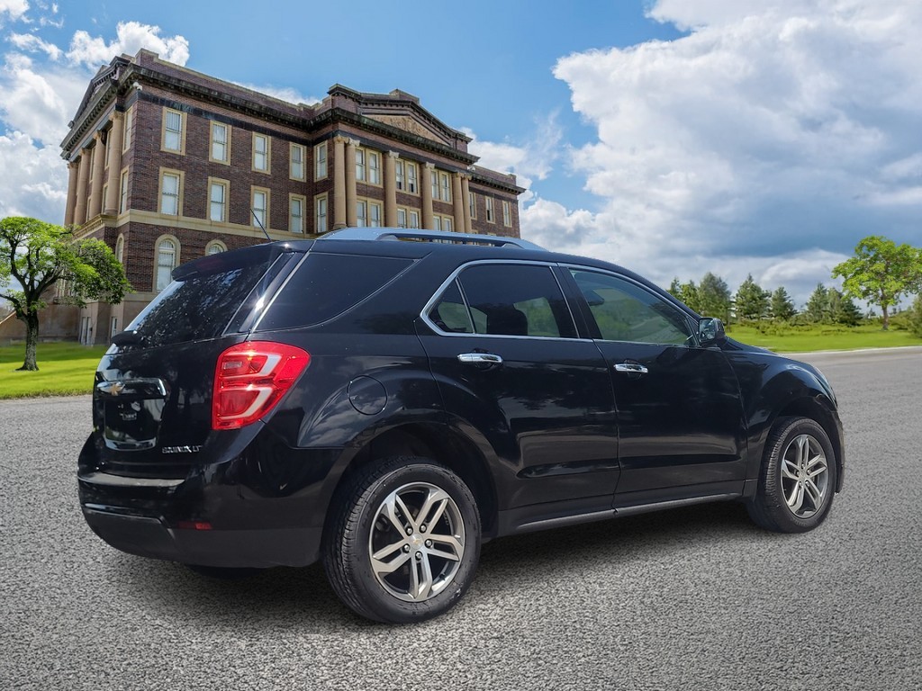 Chevrolet Equinox Vehicle Image 2