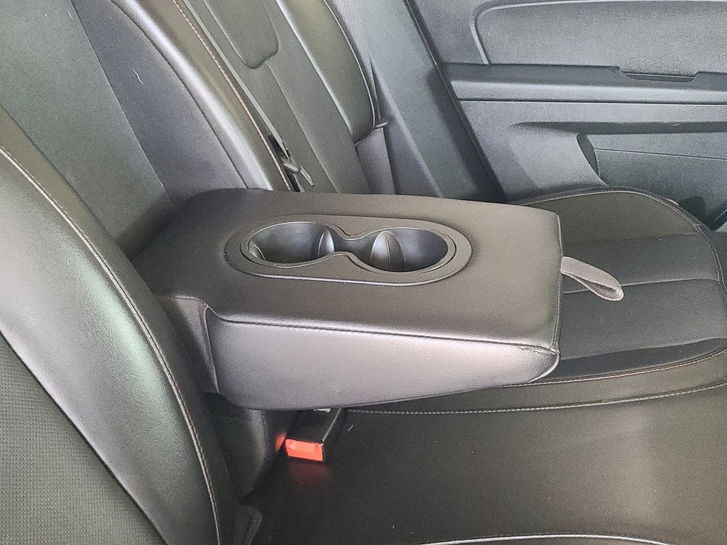 Chevrolet Equinox Vehicle Image 11