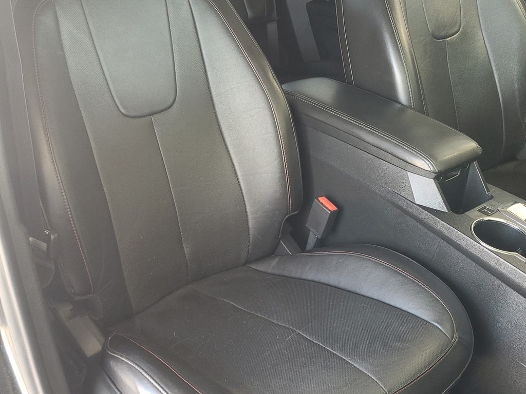 Chevrolet Equinox Vehicle Image 18