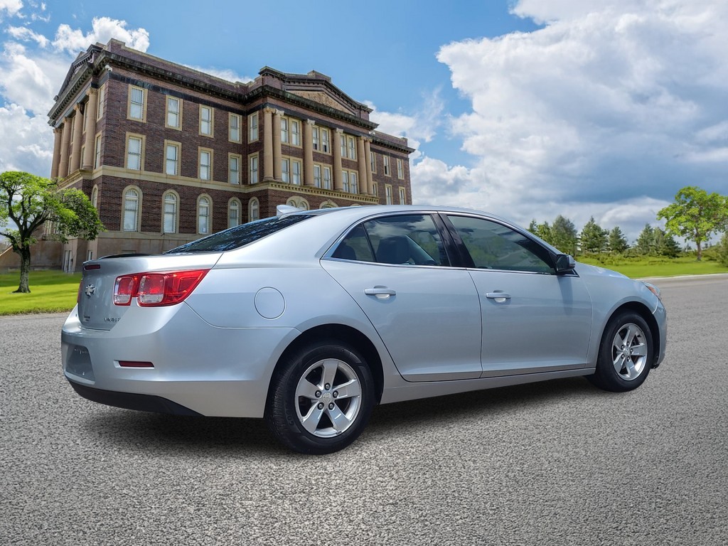 Chevrolet Malibu Limited Vehicle Image 3