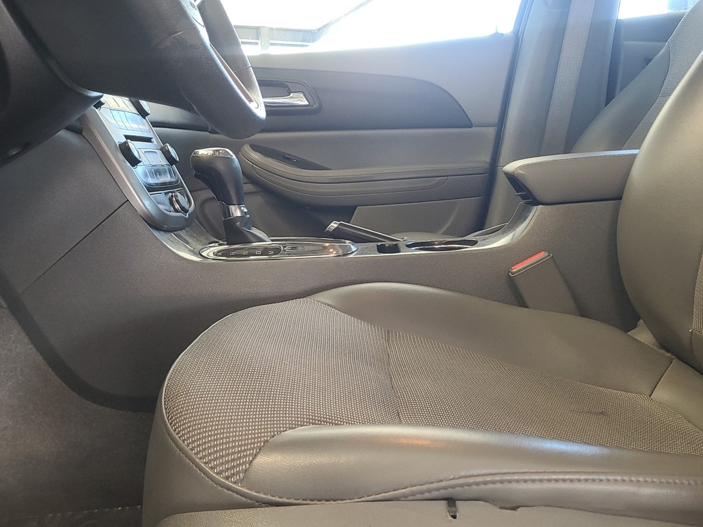 Chevrolet Malibu Limited Vehicle Image 21