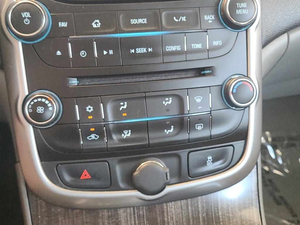 Chevrolet Malibu Limited Vehicle Image 29