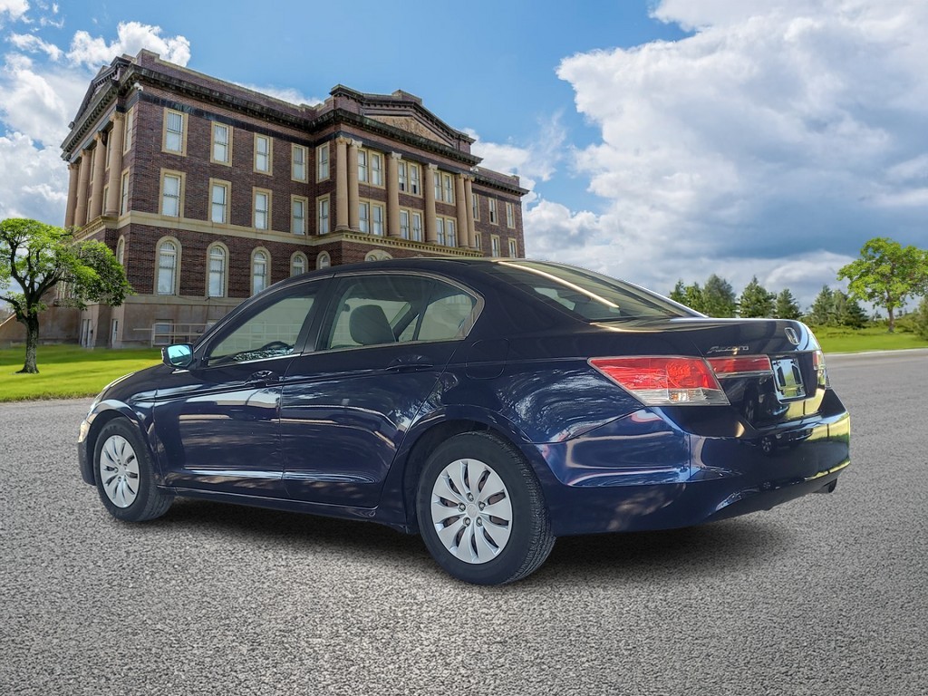Honda Accord Sedan Vehicle Image 8
