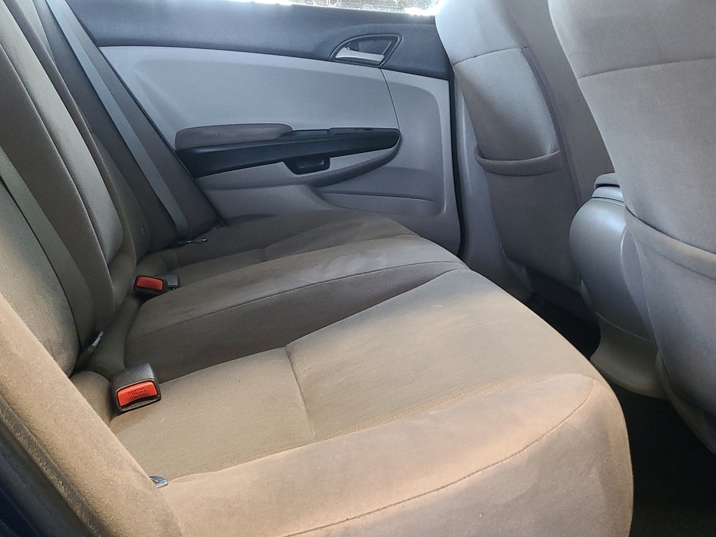 Honda Accord Sedan Vehicle Image 9