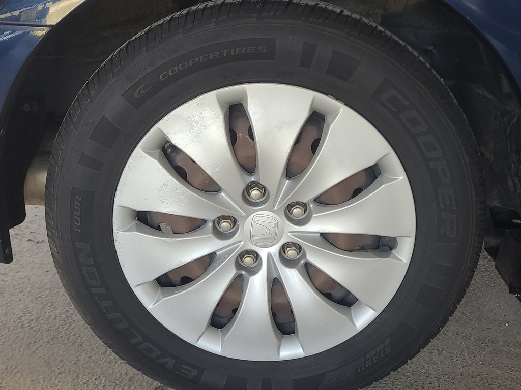 Honda Accord Sedan Vehicle Image 11