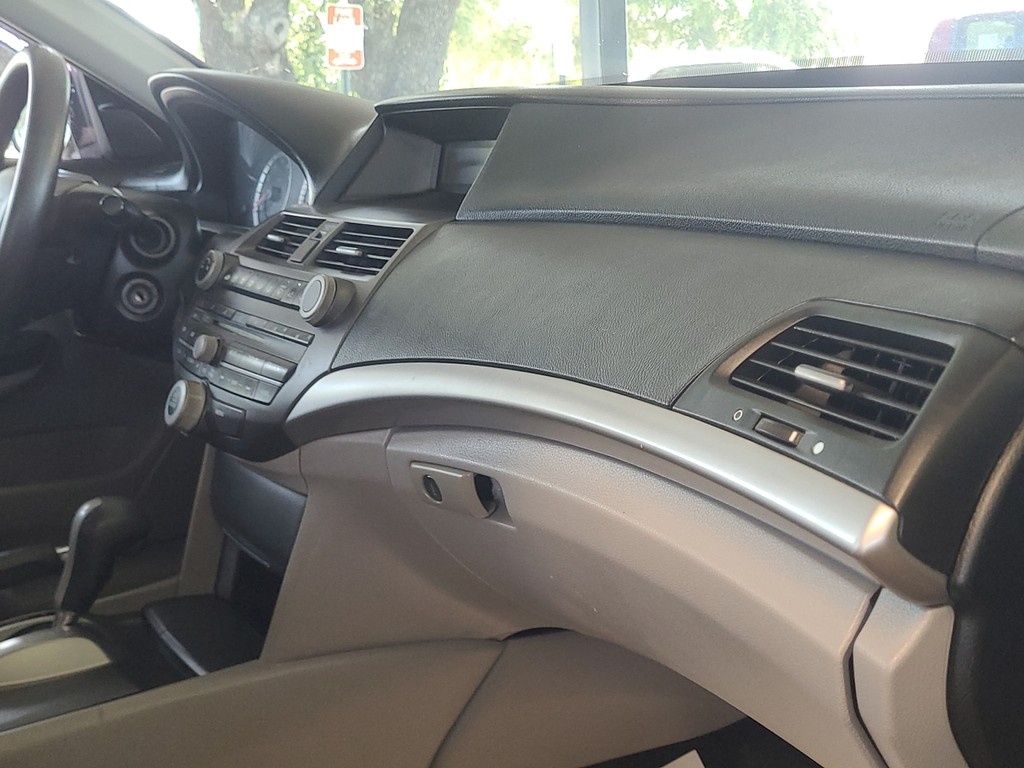 Honda Accord Sedan Vehicle Image 14