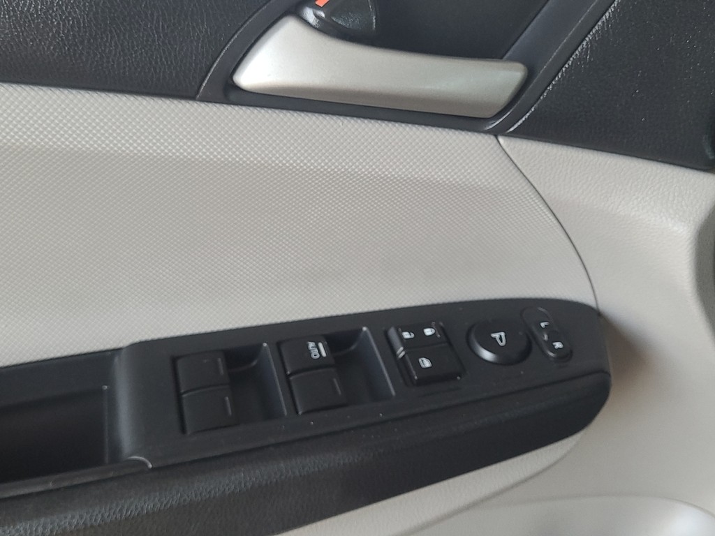 Honda Accord Sedan Vehicle Image 23