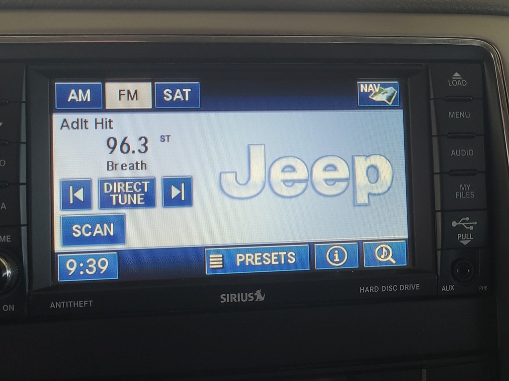 Jeep Grand Cherokee Vehicle Image 17