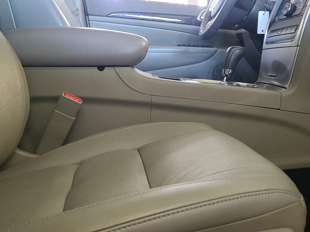 Jeep Grand Cherokee Vehicle Image 20