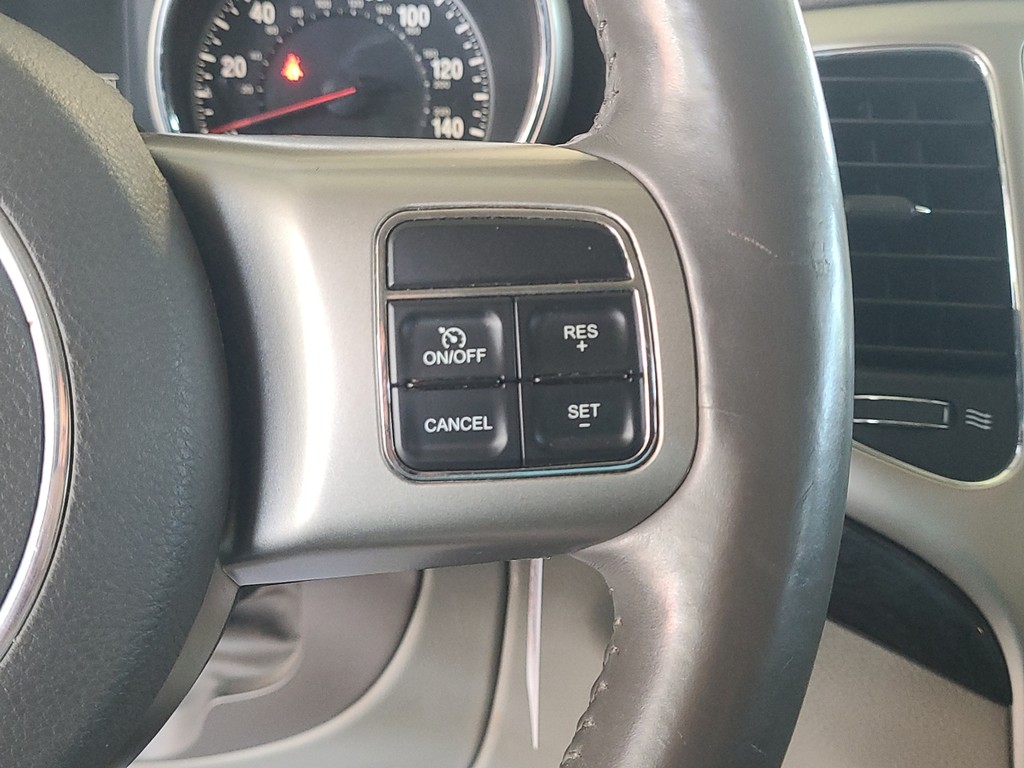 Jeep Grand Cherokee Vehicle Image 27