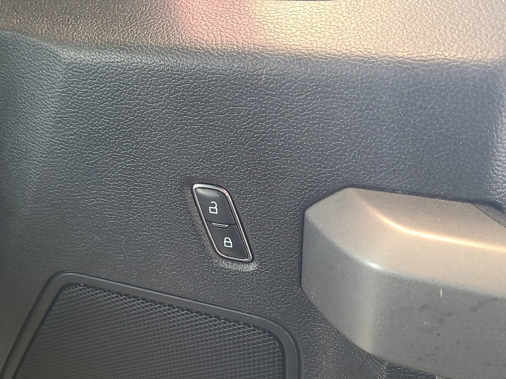 Ford F-150 Vehicle Image 24