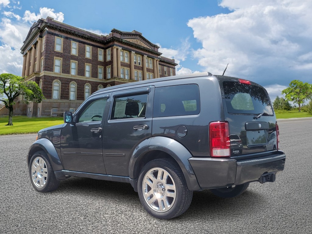 Dodge Nitro Vehicle Image 5