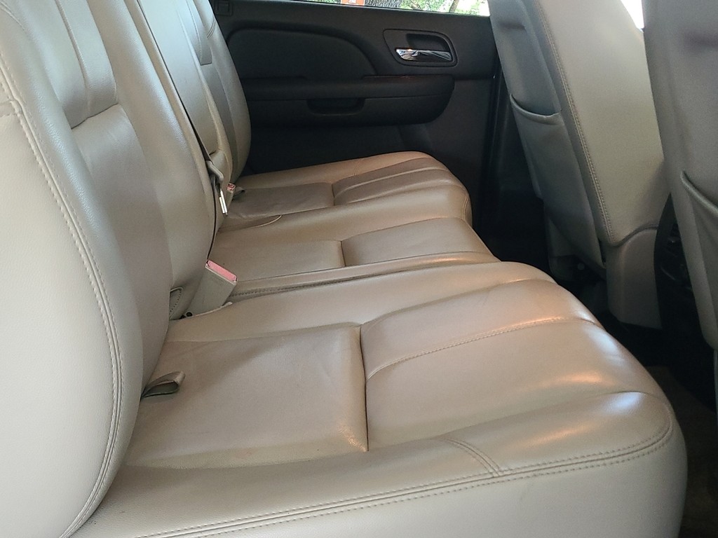 Chevrolet Avalanche Vehicle Image 9