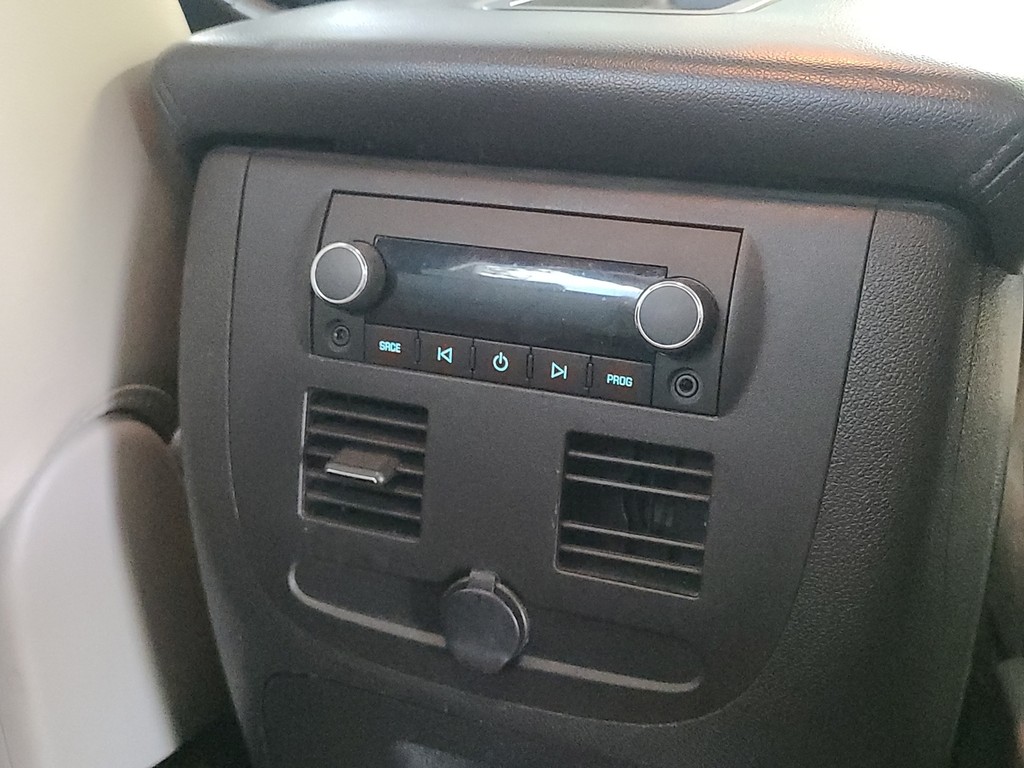 Chevrolet Avalanche Vehicle Image 12