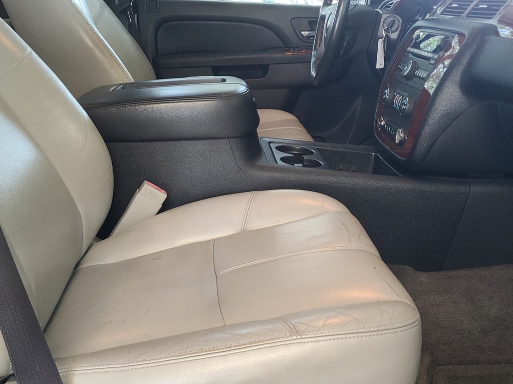 Chevrolet Avalanche Vehicle Image 19