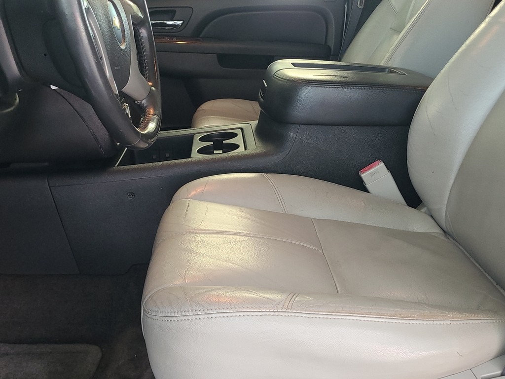 Chevrolet Avalanche Vehicle Image 20
