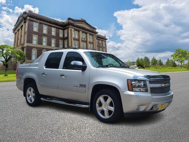more details - chevrolet avalanche