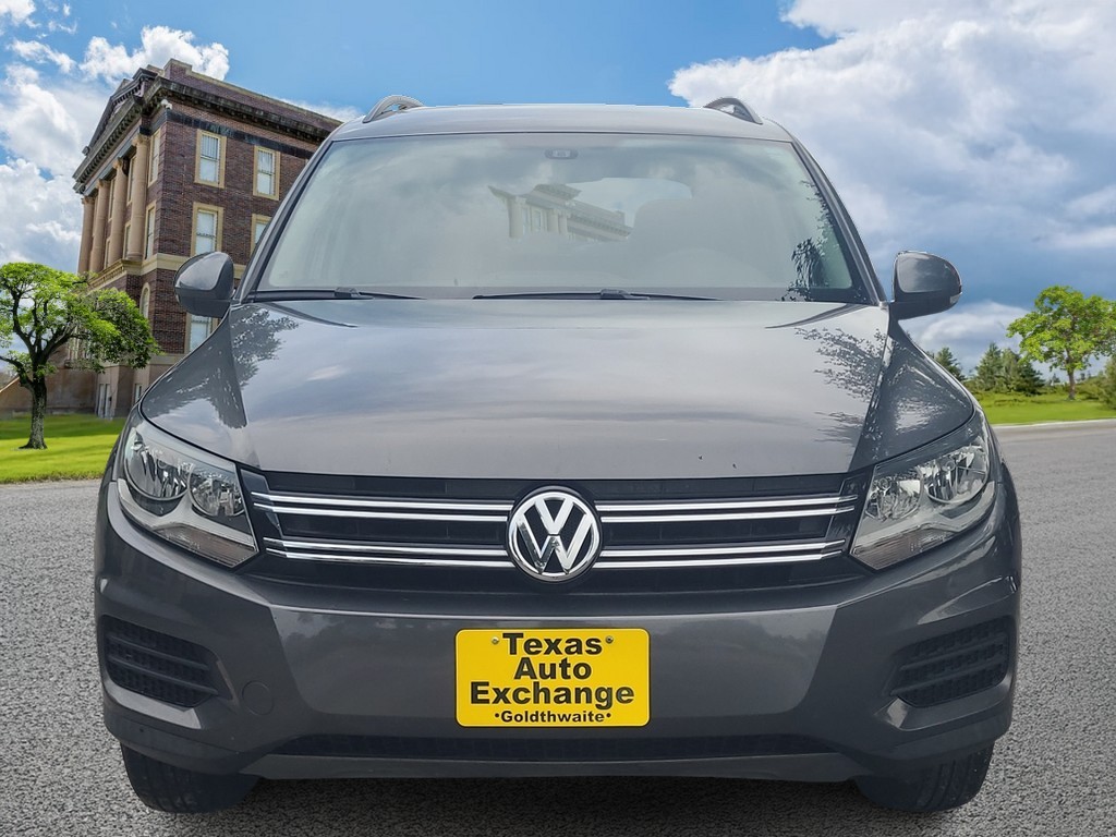 Volkswagen Tiguan Vehicle Image 6