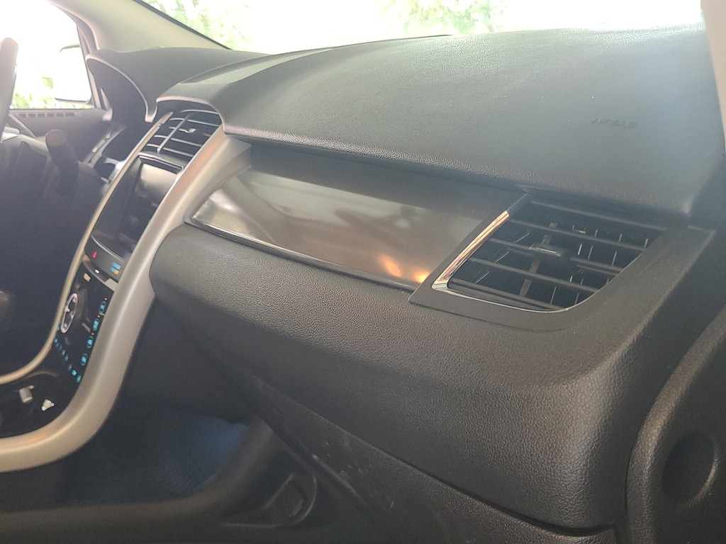Ford Edge Vehicle Image 15