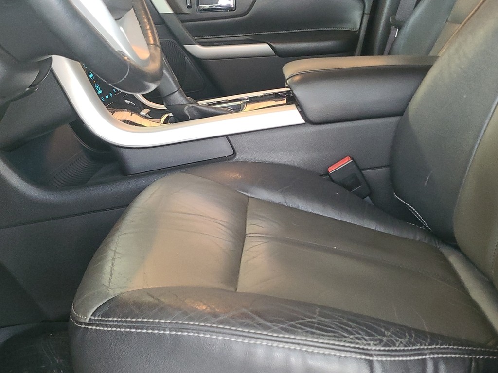 Ford Edge Vehicle Image 21